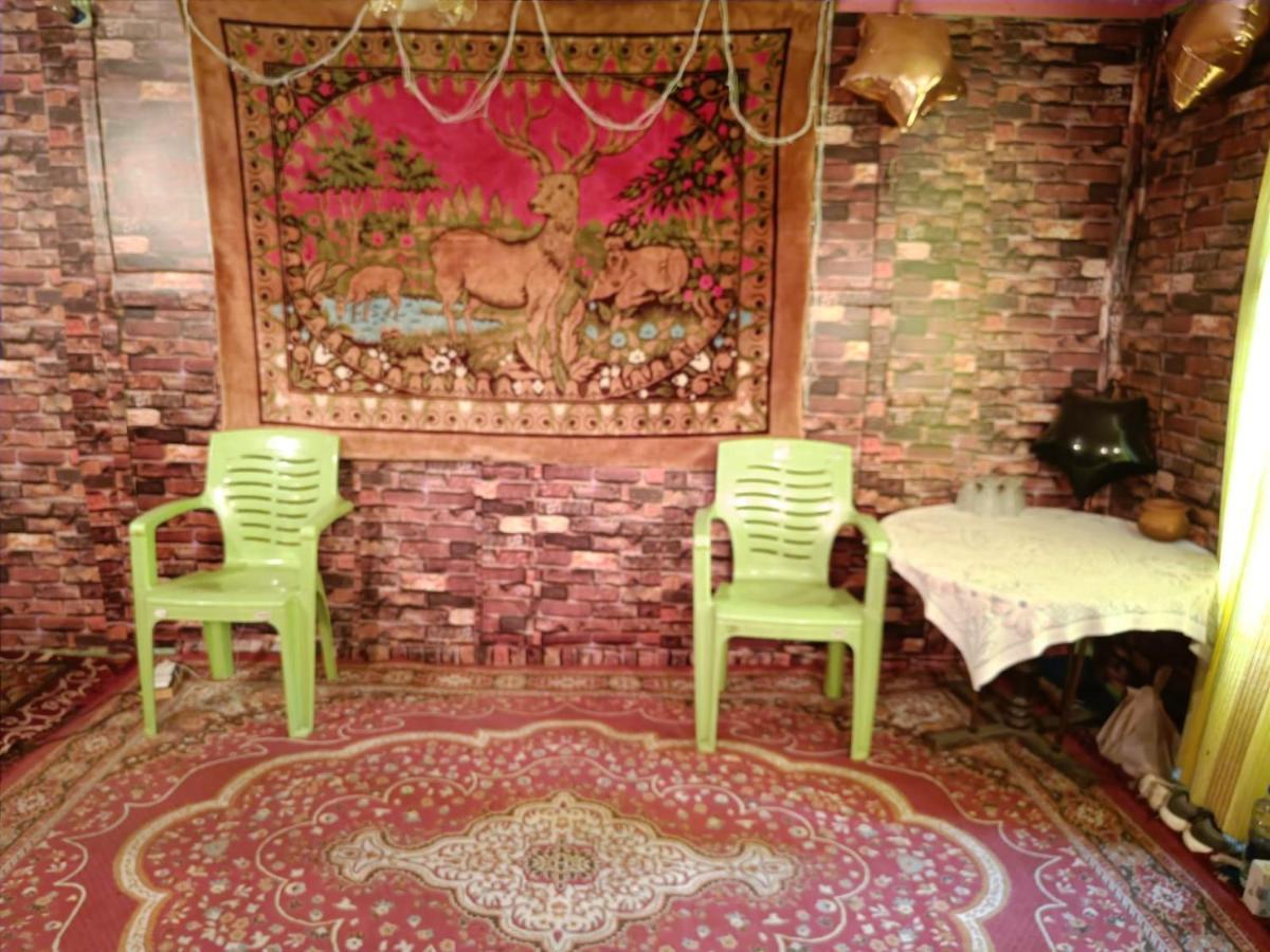 Hotel Island Srīnagar Екстериор снимка